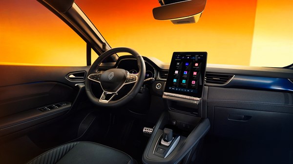 conduite connectée - Renault Captur full hybrid E-Tech
